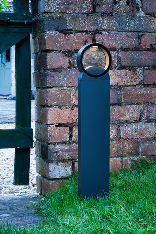 Reon Round Post Light